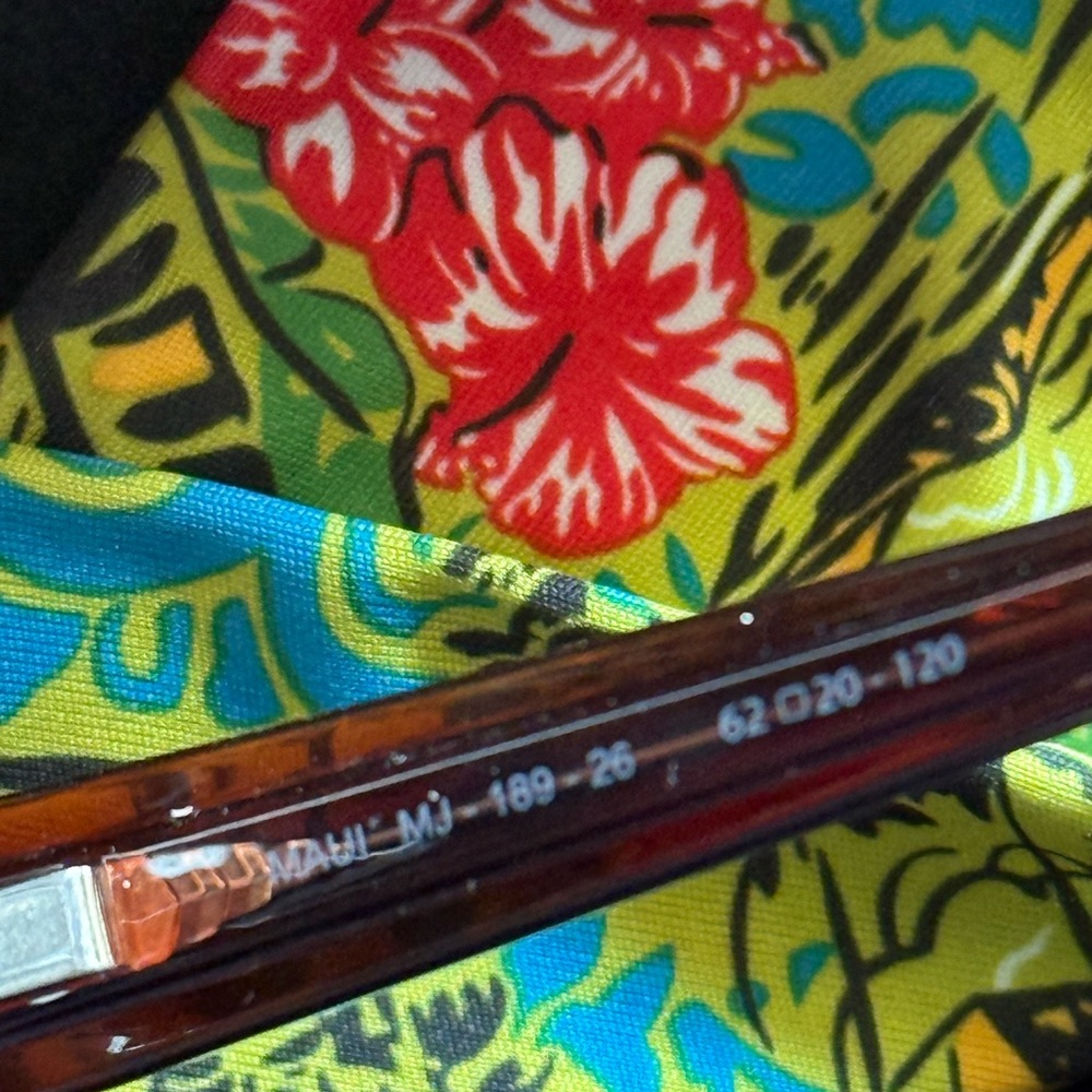 Maui Jim Lagoon MJ 189-26 sunglasses with case and cloth/bag - Picture 6 of 8